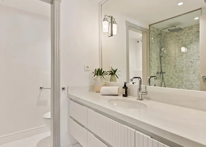 Prime Location, Priv Terrace, Steps From The *
