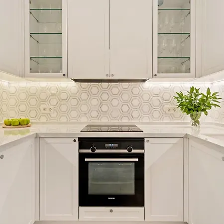 Apartamento Prime Location, Priv Terrace, Steps From The