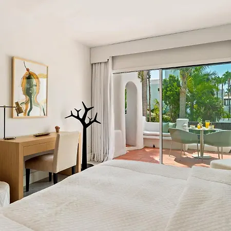 Prime Location, Priv Terrace, Steps From The * Marbella