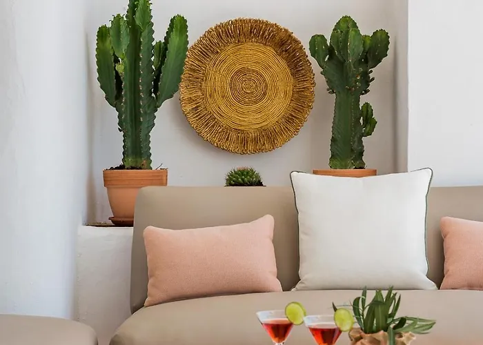 Prime Location, Priv Terrace, Steps From The Marbella