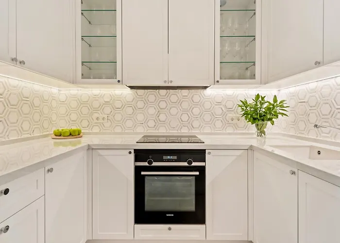 Apartament Prime Location, Priv Terrace, Steps From The