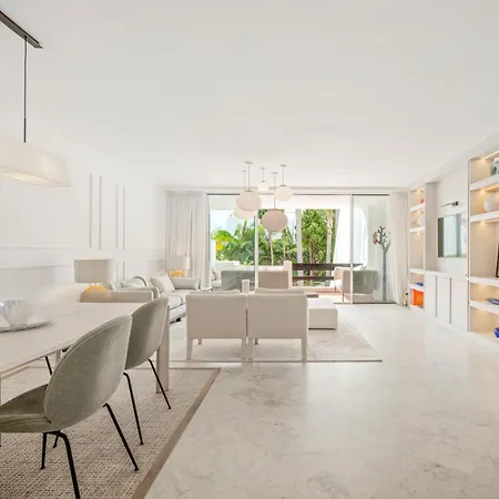 Prime Location, Priv Terrace, Steps From The Διαμέρισμα *