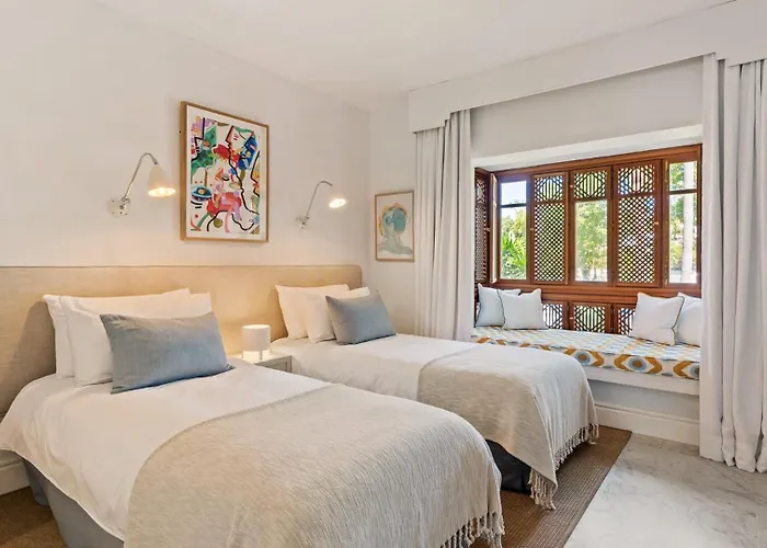 Apartment Prime Location, Priv Terrace, Steps From The Marbella